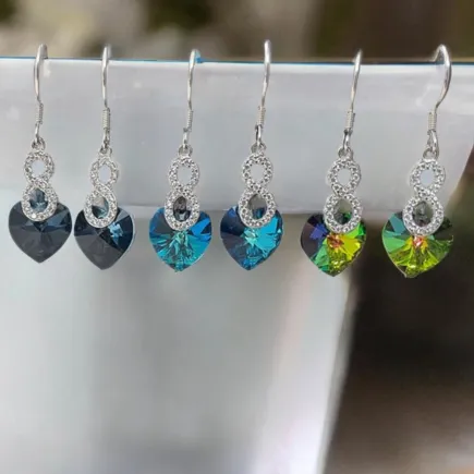 Безкрайна любов - обеци със Swarovski