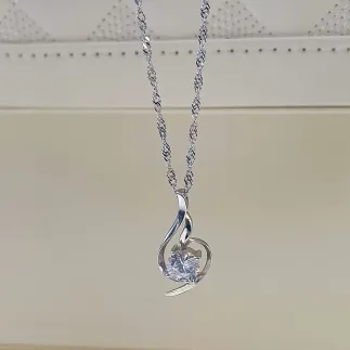 Сребърно колие Индивидуалност