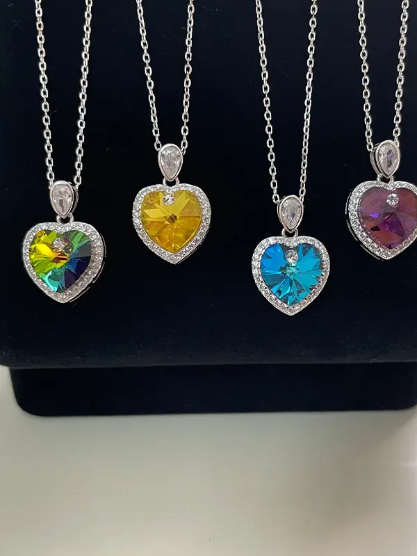 Продукт Колие от сребро и Swarovski Любовен блясък Изображение