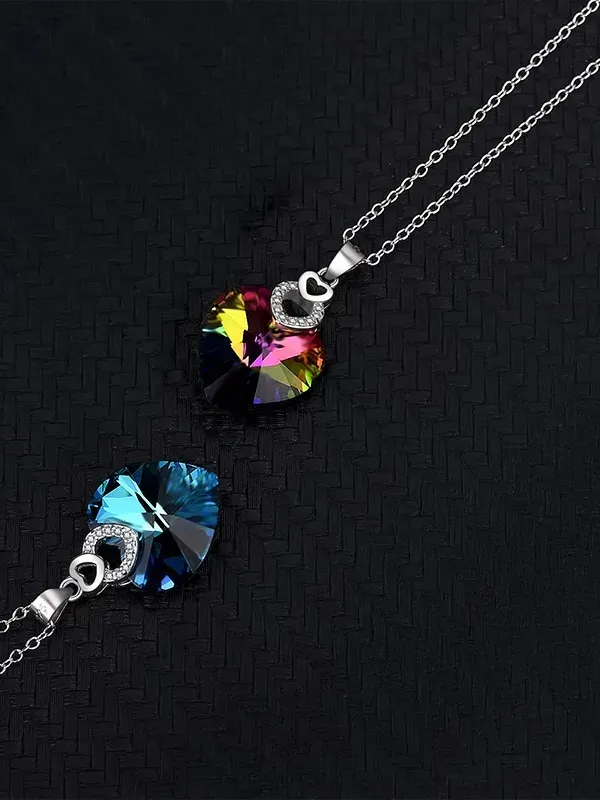 Продукт Сребърно колие с кристал Swarovski Три пъти любов Изображение