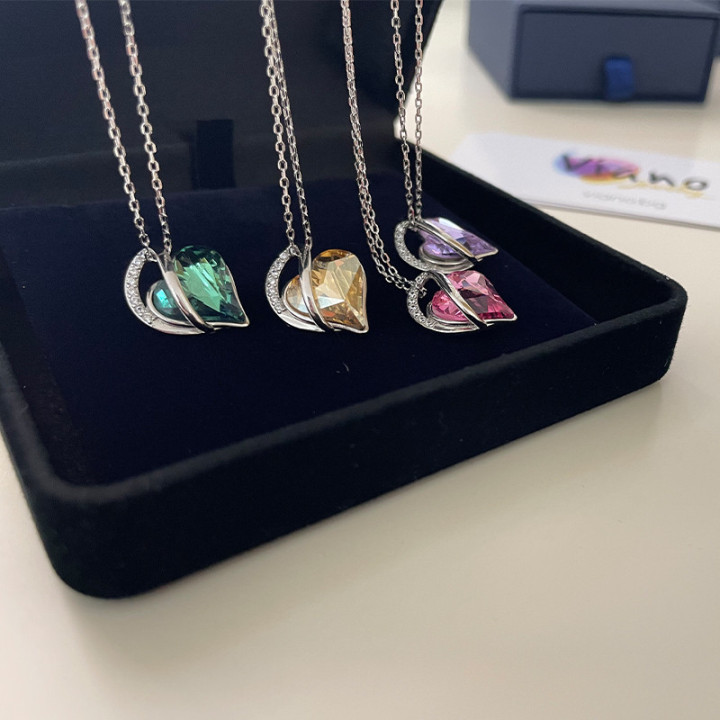 Продукт Колие със Swarovski Любовен блян Изображение