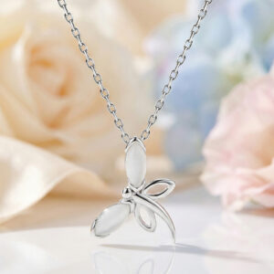 Сребърно колие Волна красота