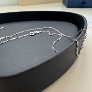 Сребърен синджир Минимализъм