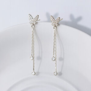 Обеци Крилете на елегантността