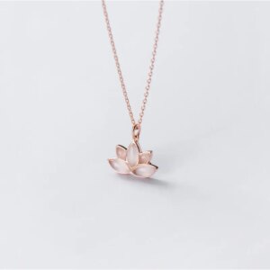 Колие Флора